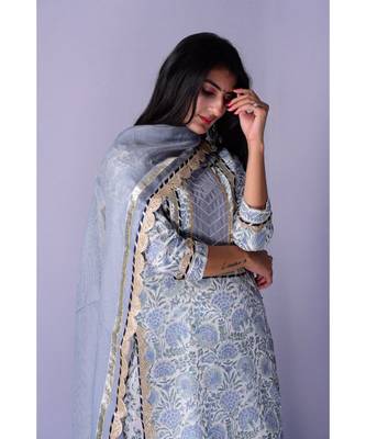 Grey Zahara Suit set 2