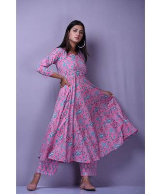 Baby Pink Printed Suit Set 4
