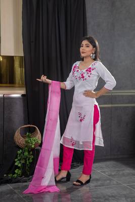 White thread embroidery kota doria salwar 4