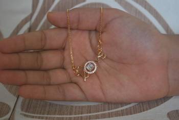 gold copper pendant chain with white stone design 1