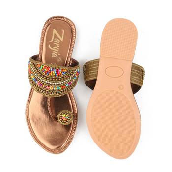 Flat ethnic footwear  4