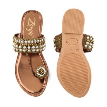 Flat ethnic footwear  4