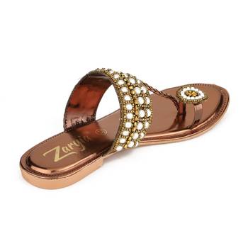 Flat ethnic footwear  5