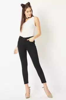 Addicted Crop Jeans