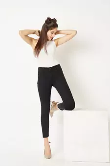 Addicted Crop Jeans
