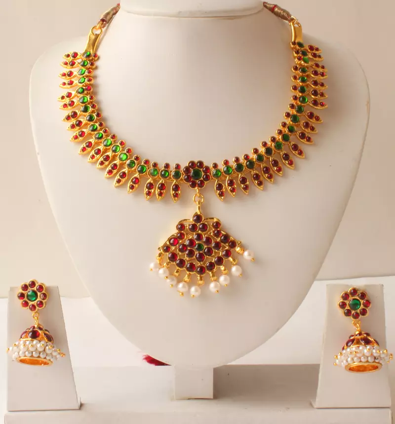 BEAUTIFUL GOLD PLATED KEMP-GREEN NECKLACE SET-DJ15810