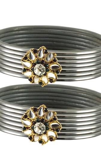 Fabulous Bangles Color Silver