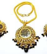 Designer Kundan Thewa set