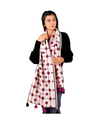 Twinkling Pink Floral off-White Khadi Embroiderd Stole 3
