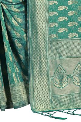 Green woven banarasi silk saree with blouse 4
