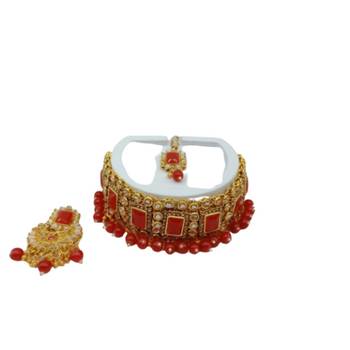 Red pearl necklaces 1