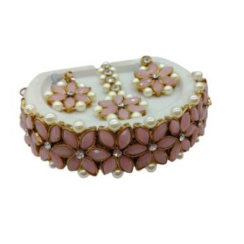 Pink pearl necklaces 1
