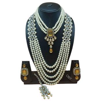 Yellow pearl necklaces 1