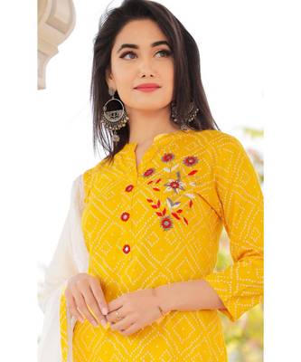 Women yellow Viscose Embroidered Kurta and SKIRT & COTTON DUPATTA SET 1