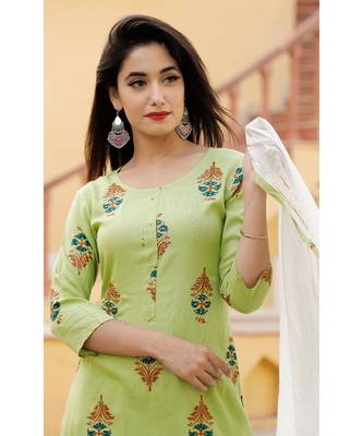 Women green Viscose Embroidered Kurta and SKIRT & COTTON DUPATTA SET 2