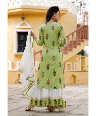 Women green Viscose Embroidered Kurta and SKIRT & COTTON DUPATTA SET 3