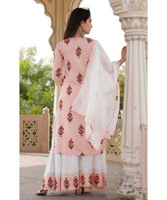 Women peach Viscose Embroidered Kurta and SKIRT & COTTON DUPATTA SET 3