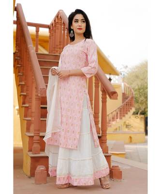 Women peach Viscose Embroidered Kurta and SKIRT & COTTON DUPATTA SET 1