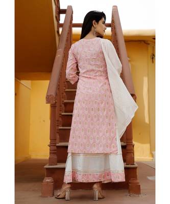 Women peach Viscose Embroidered Kurta and SKIRT & COTTON DUPATTA SET 3