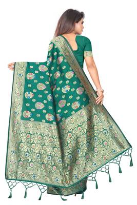Green woven art silk saree with blouse 3