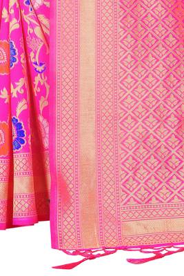 Pink woven art silk saree with blouse 4