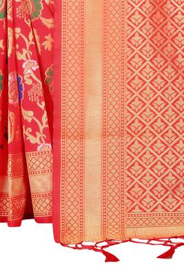 Red woven art silk saree with blouse 4