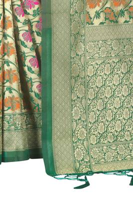 Green woven art silk saree with blouse 4