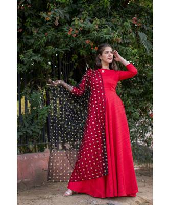 Silk Slub   Fit and Flare Anarkali with Embroidered Net Dupatta 3