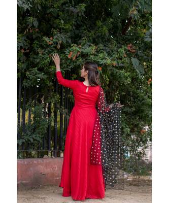 Silk Slub   Fit and Flare Anarkali with Embroidered Net Dupatta 5