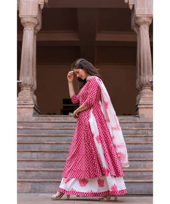 Hand Block Printed  Cotton Kurta,Skirt and Chiffon Dupatta Set 4