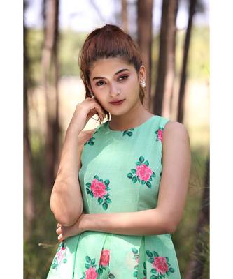 Floral Printed L inen Cotton   Fit and Flare Midi Dress. (Sleeve Fabric Attached Inside) 3