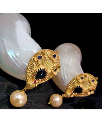 Beautiful gold plated peacock black colour studs 1