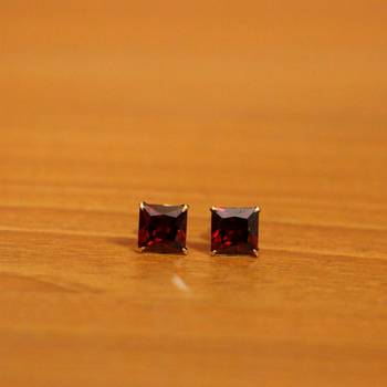 Maroon studs 1