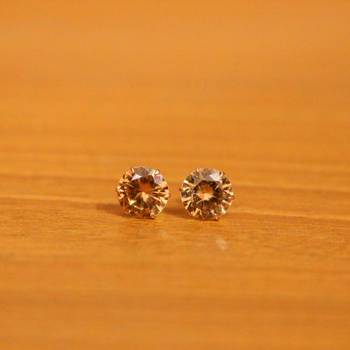 Yellow citrine studs 1