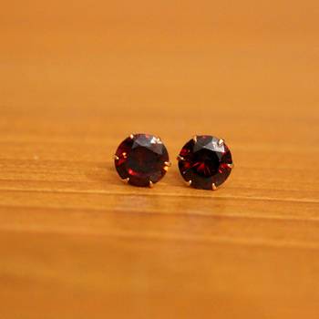 Maroon studs 1