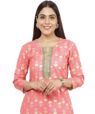 Smiling Peach Straight Kurti with Straight Pants 2