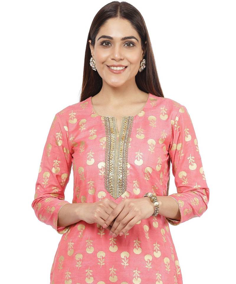 Smiling Peach Straight Kurti with Straight Pants