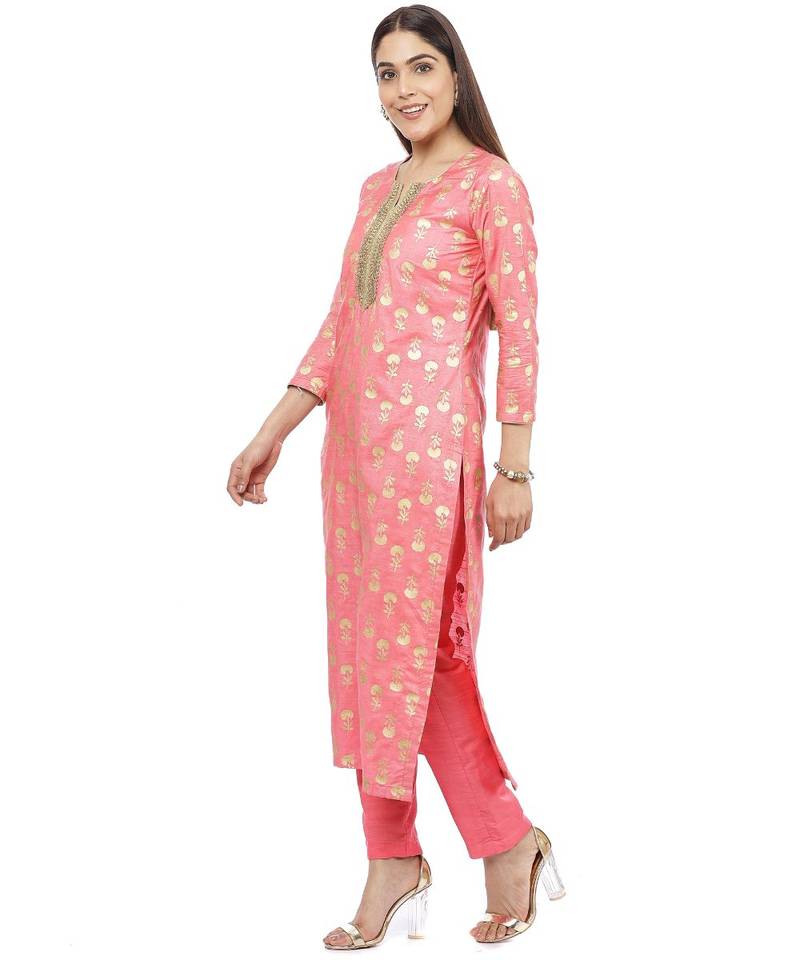 Smiling Peach Straight Kurti with Straight Pants