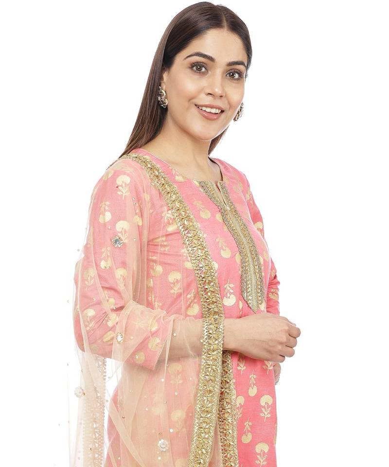 Smiling Peach Straight Kurti with Straight Pants and Mirror Stone Dupatta