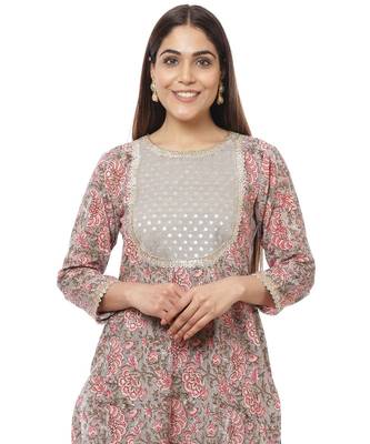 Floral Gray Gotta Straight Kurti with Straight Pants 3