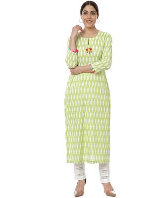 Green Ikkat Kurti with Off-White Crochet Pants 1
