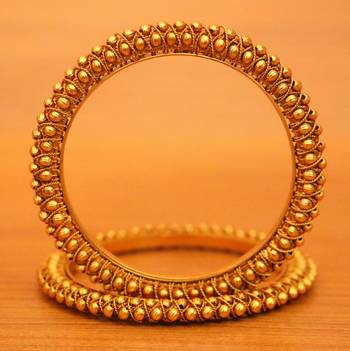 Gold bangles-and-bracelets 2