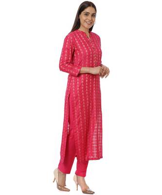Pink Weaved Kurti with Straight Pants 3