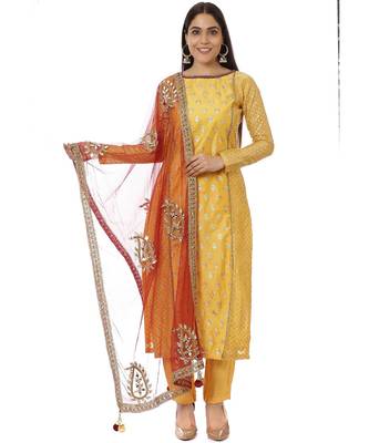 Yellow Printed Panelled Kurti with Yellow Pants and Mirror Paisley Dupatta 1
