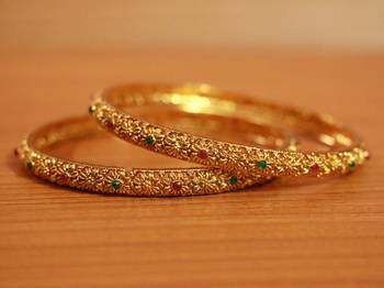 Gold bangles-and-bracelets 1