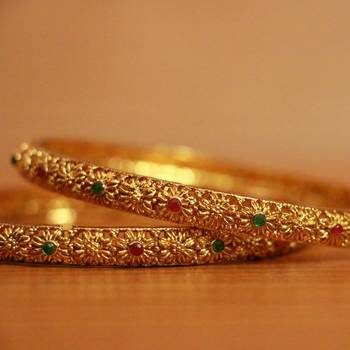 Gold bangles-and-bracelets 2