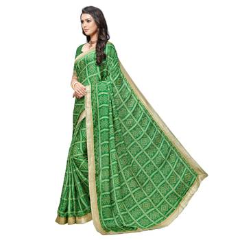green Printed Crepe saree with blouse 2