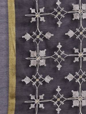 Blue Embroidered Cotton Saree With Blouse 5