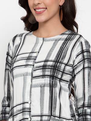 Black printed viscose rayon cotton-tops 5