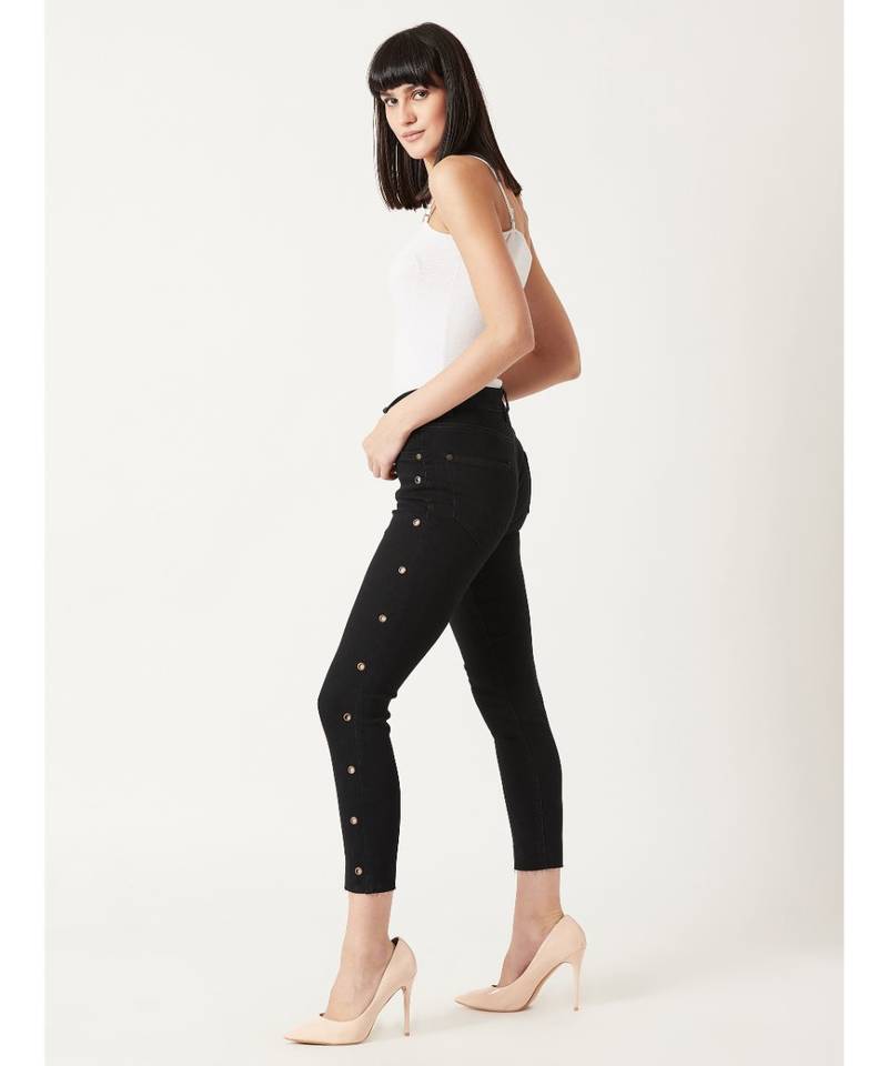 Think Different Cropped Jeans